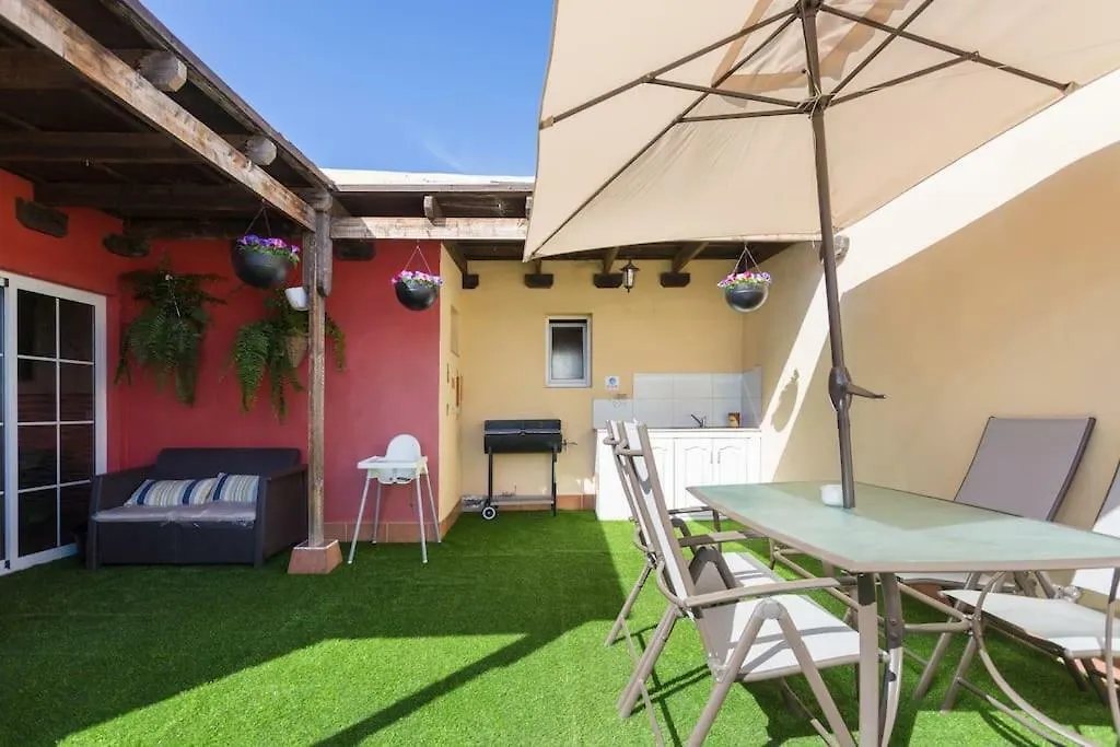 Villa Blanca Tenerife - Complete House - Terrace And Bbq, 5 Minutes From The Beach And Airport 圣伊西德罗
